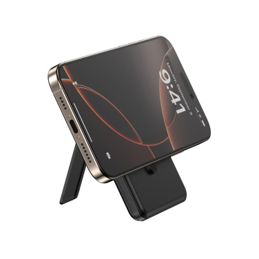 Logotrade Werbegeschenke das Foto: Urban Vitamin Redwood 5-in-1 5.000mAh 20W PD magn. Powerbank